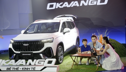 Kỉ niệm một năm có mặt tại Việt Nam, Geely ra mắt crossover Okavango, nâng cấp mới cho Coolray